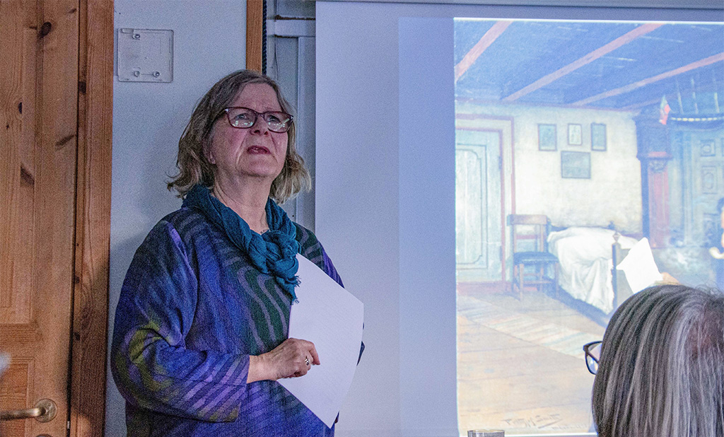MERDØ-LOSENE: Hilde Austarheim tok med seg kunnskapen om Merdø-losene til foredrag for Raet kystlag. Foto: Andreas Werner Larsen